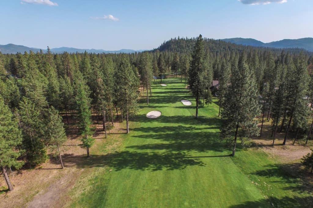 Studio On The Fairway Chewelah Golf Course Exterior foto